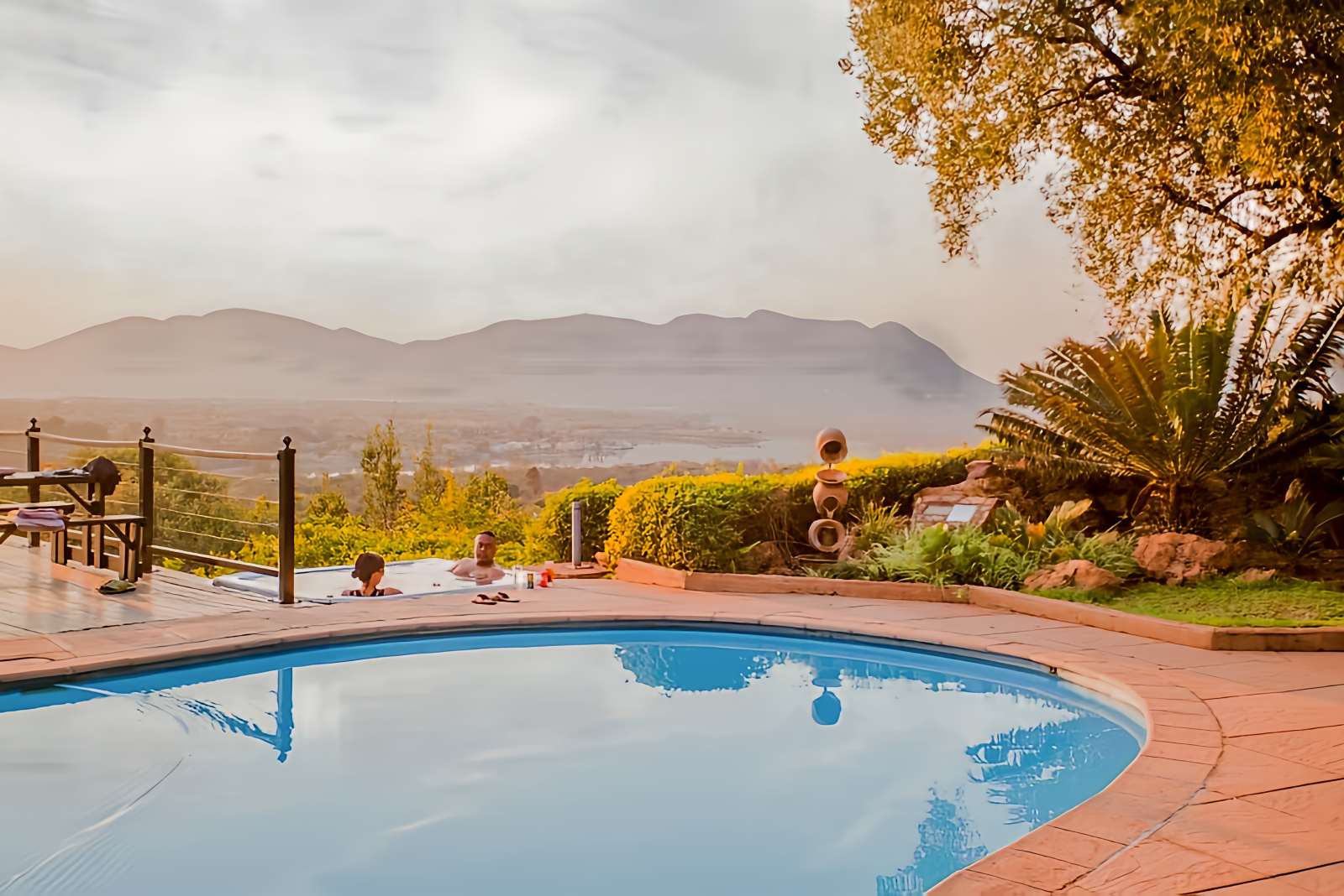 Pool and scenic lodge atmosphere at La Montagne