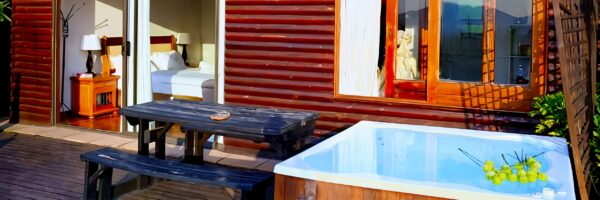 Grand Cabin Jacuzzi Suite pool front Grand Cabin Jacuzzi Suite pool front