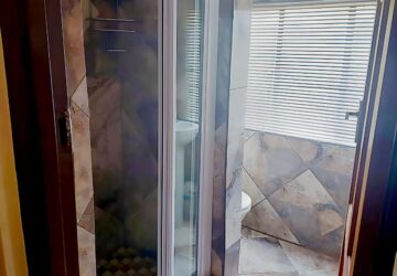 Mountain View Rooms Standard Room with View Bathroom 2