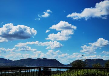 Romantic Log Cabin with jacuzzi view